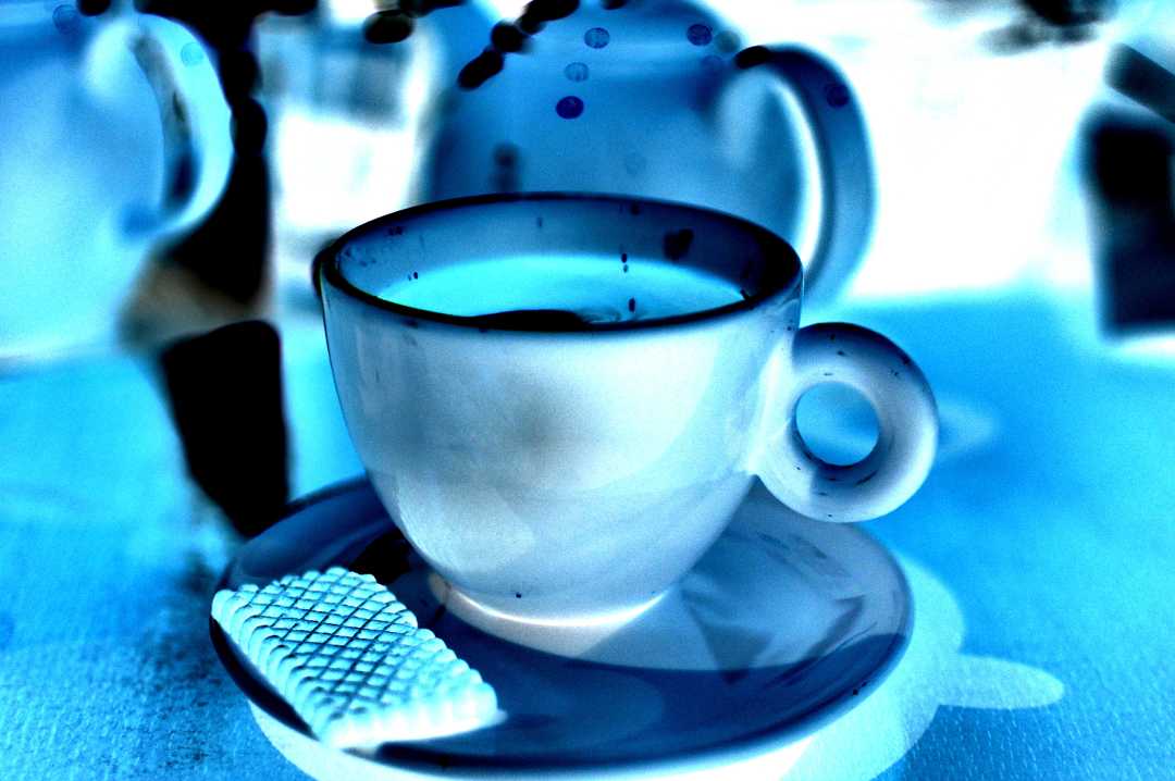 coffe-cup-in-blue